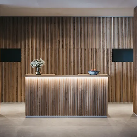 Hotel The Crystal Vaya Unique *