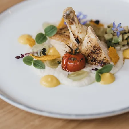 Hotel The Crystal Vaya Unique